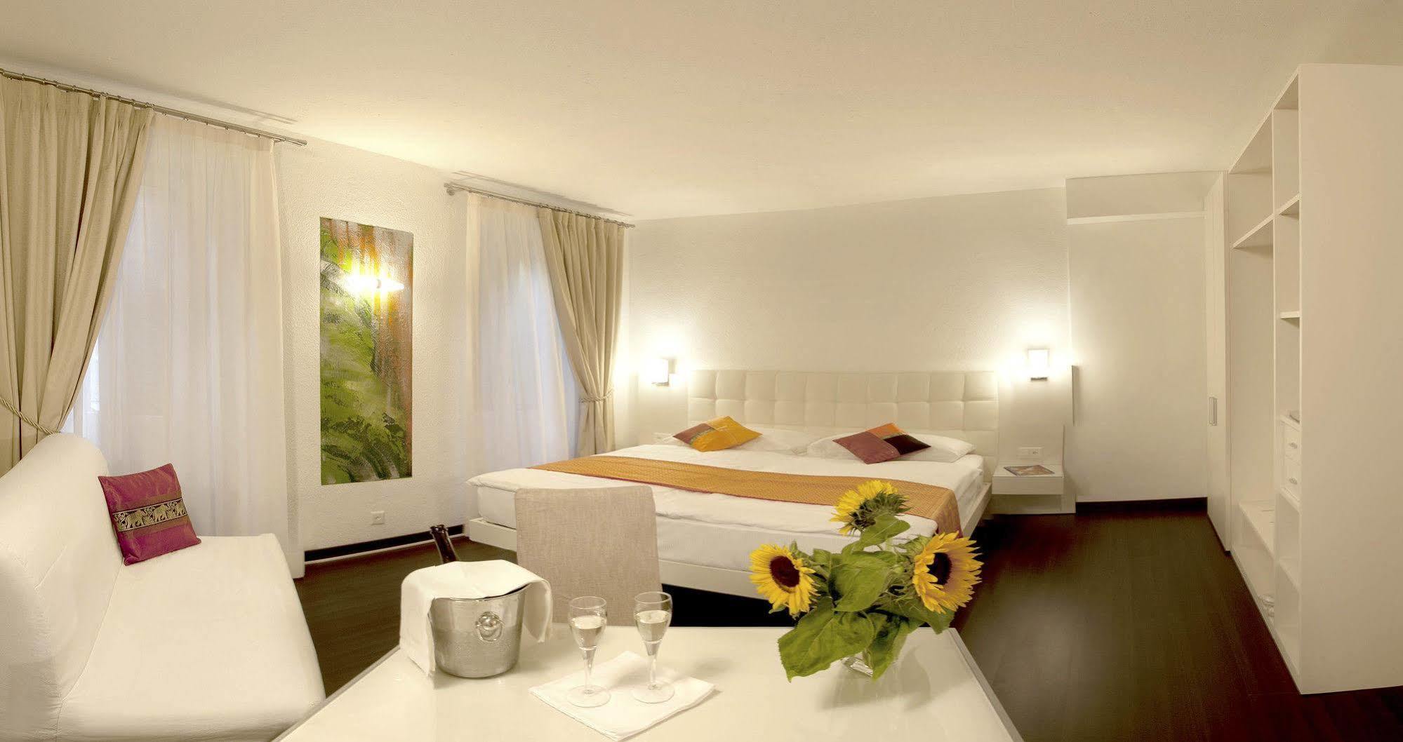 Hotel America Locarno Exterior photo